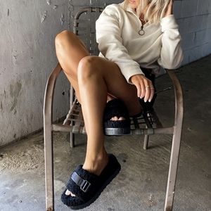 Ugg Fluffita Slides Black Size 10